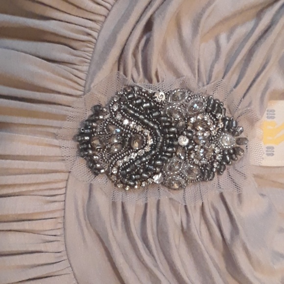 $$ Srapless top it will turn heads - Picture 2 of 3